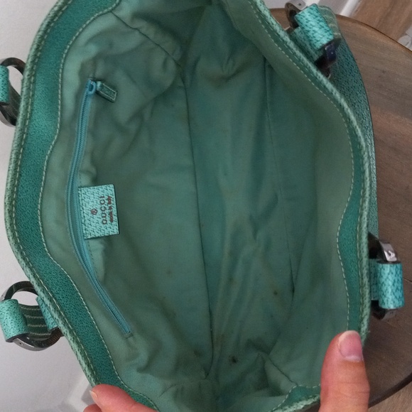 Authentic Gucci GG Monogram Supreme Tote Bag - Picture 7 of 12